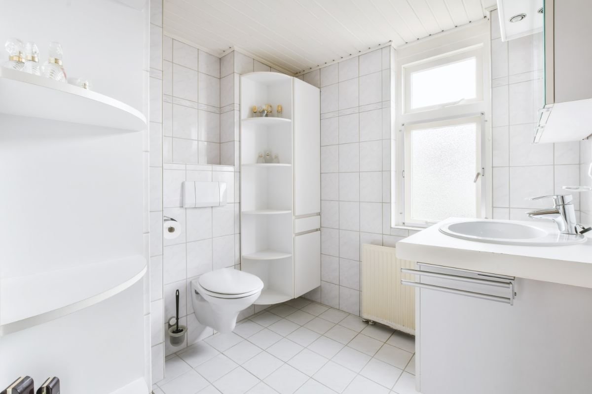 Home2stay Quick Tub Extra Deep with Cap (Tub Cut) Installation in Surrey